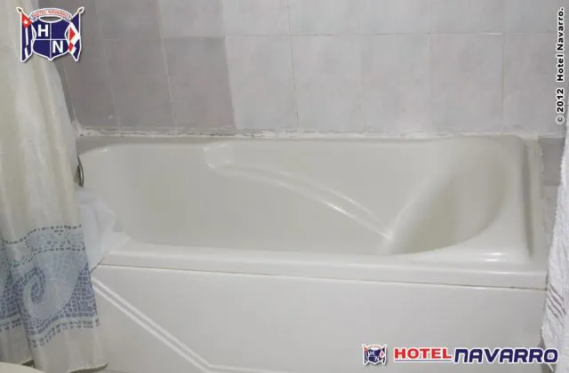 Hotel Navarro Santo Domingo chambre salle de bain