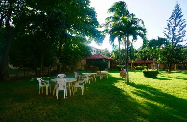 Hotel Acuarium Santo Domingo jardin