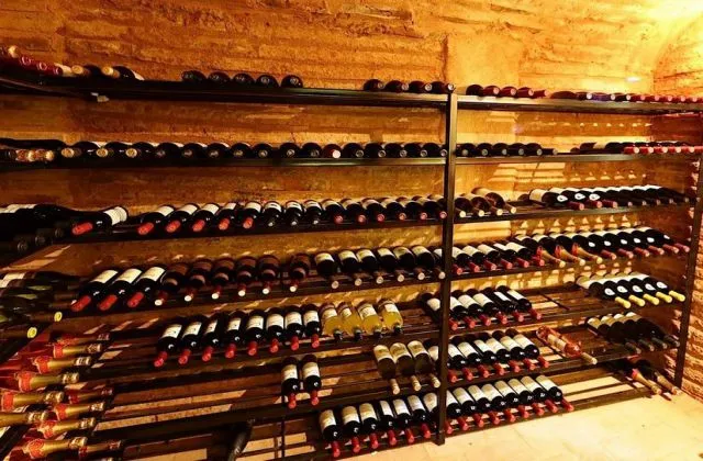 Hotel Billini cave a vin