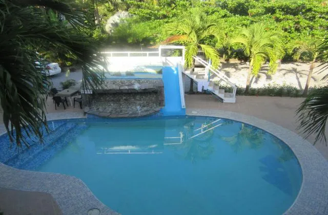 Hotel Cambri Nagua piscine 1