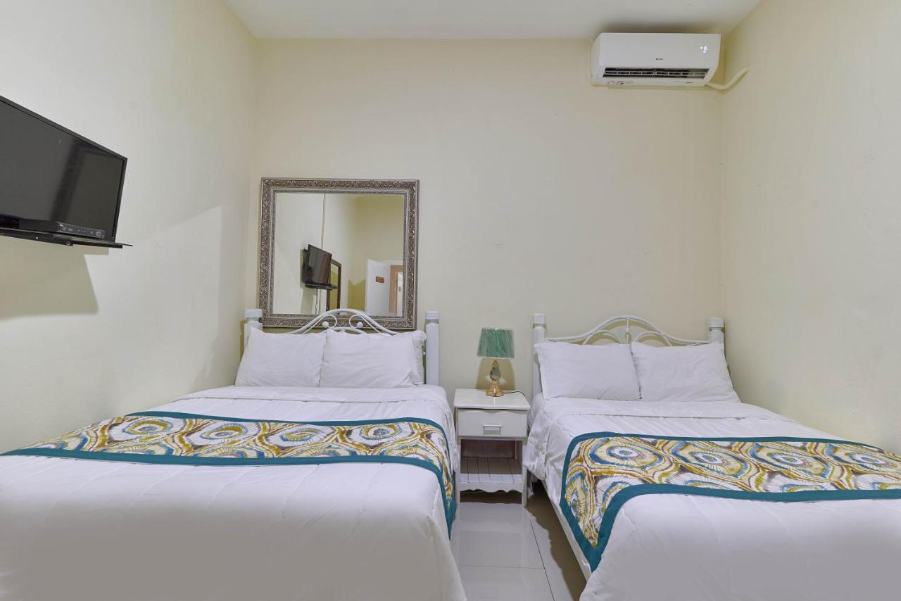 Hotel Cornelio Zone Coloniale Chambre