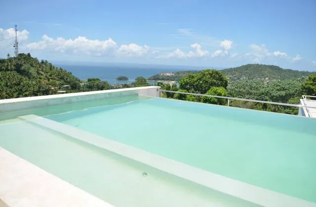 Hotel Boutique Figaro piscine avec vue baie samana