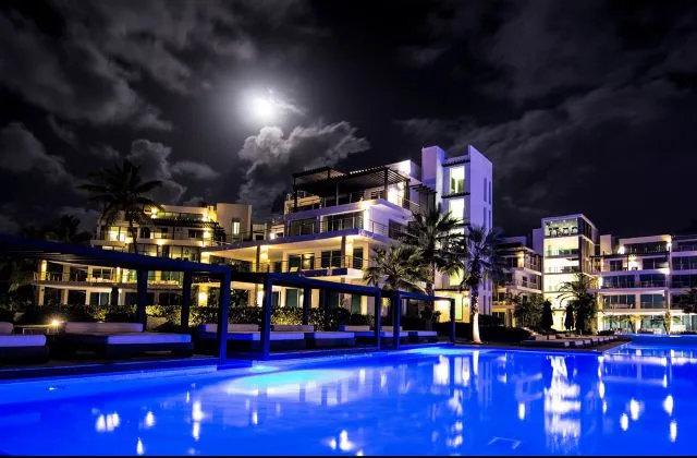 Hotel Gansevoort Playa Imbert Sosua piscine 1