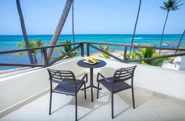 Impressive Resorts Spas Punta Cana chambre Terrasse vue mer