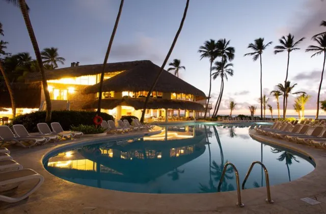 Impressive Resorts Spas Punta Cana piscine 1