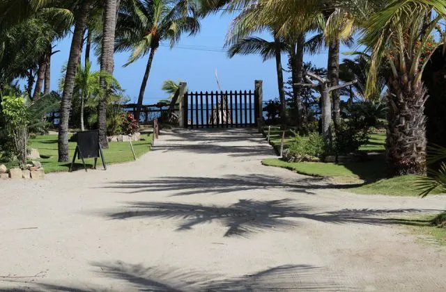 Hotel Jardines Monte Cristi Republique Dominicaine access plage