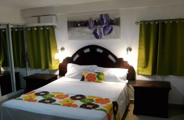 Hotel Riparbella Santo Domingo chambre