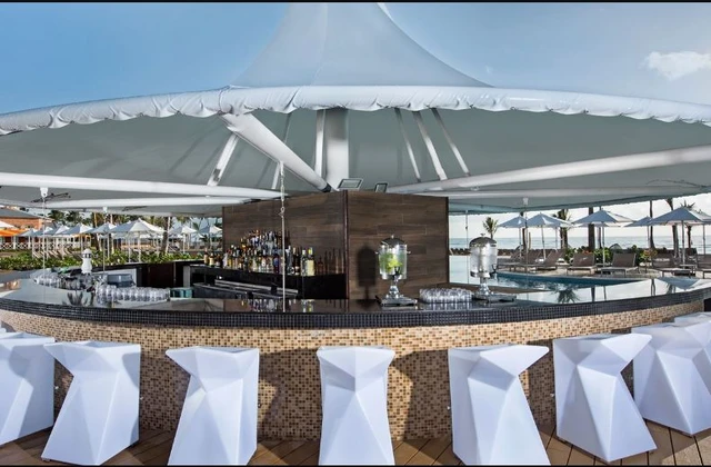 Sensatori Resort Punta Cana Bar Piscine