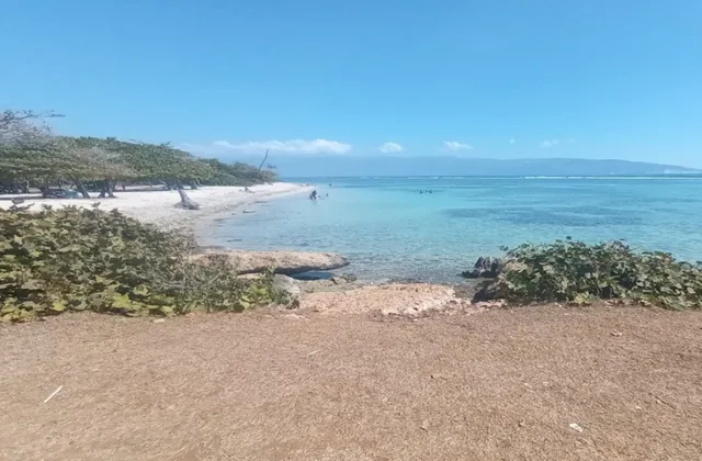 Playa Las Saladillas Barahona 2